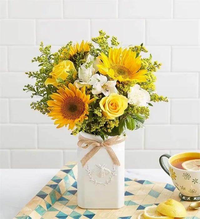 Anniversary and Engagement Flowers | Andy's Flower Shop